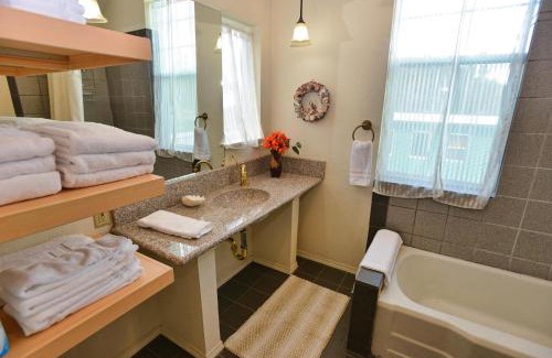 McCall Casa | Room with a View by Casago McCall - Donerightmanagement