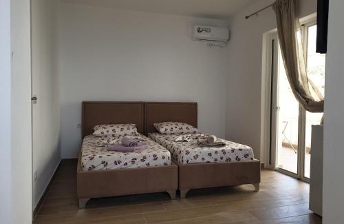 Dhermi Apartamento | Rooms by George