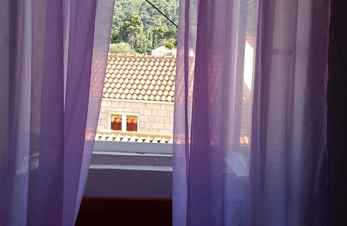 Lopud Island Apartamento | Rooms Milena - Double or Twin Room with External Private Bathroom