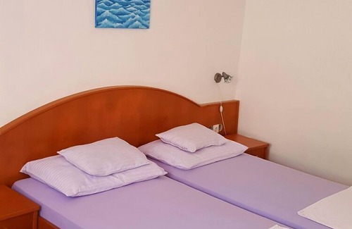 Lopud Island Apartamento | Rooms Milena - Double or Twin Room with Private Bathroom