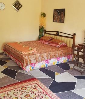 Batu Kikir Casa | Roomstay "Ghumah Uwan"