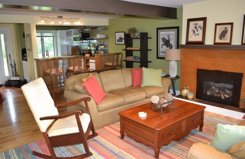 Quechee Condominio | Roomy 3 Bedroom Quechee Lakes Condo