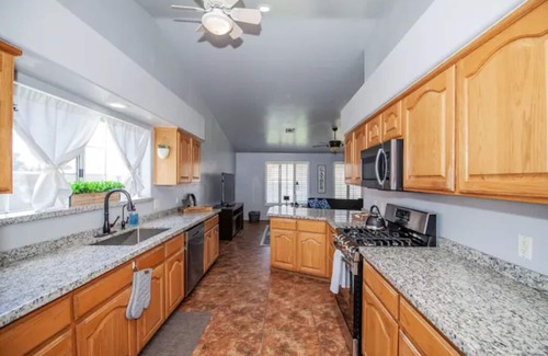 Yuma Casa | Roomy, Quiet and Central Home