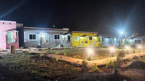 Ninnimamidi Complejo | Roopa Resorts