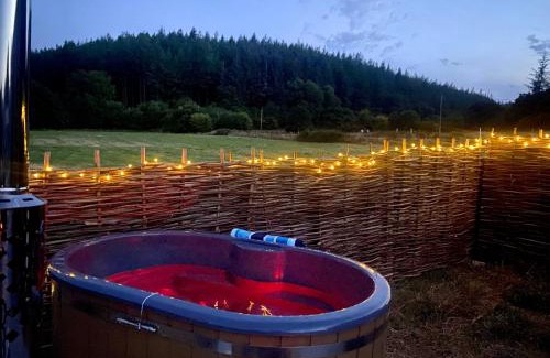 Launceston Cabina | Roosters Retreat
