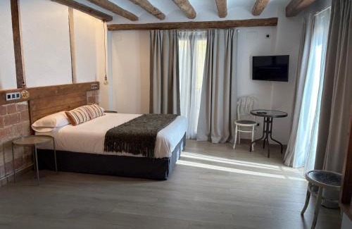 Montblanc Casa | ROS CENTRIC Cal Ros