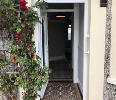 Portrush Casa | Rose Cottage: Delightful 4 bedroom detached home