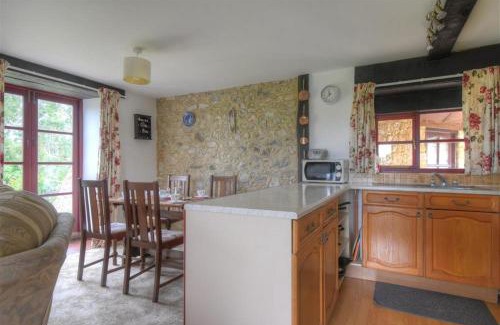 Axminster Casa | Rose Cottage
