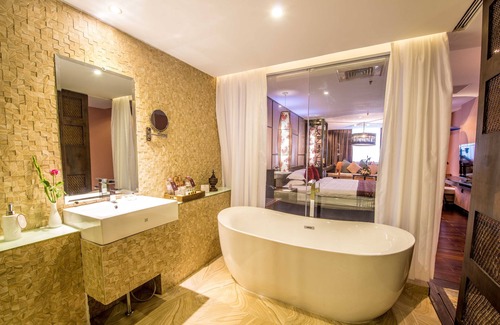 Kandawgyi Lake Area Hotel | Rose Garden Hotel