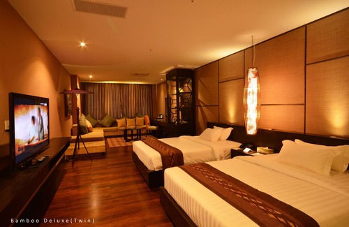 Kandawgyi Lake Area Hotel | Rose Garden Hotel