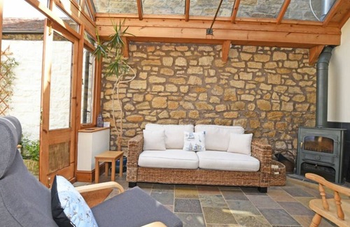 Alnmouth Cabaña | ROSE HOUSE, pet friendly, luxury holiday cottage in Alnmouth