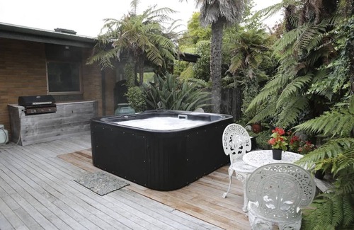 Kawaha Point Casa | Rose Lake Retreat ** WiFi gratis **