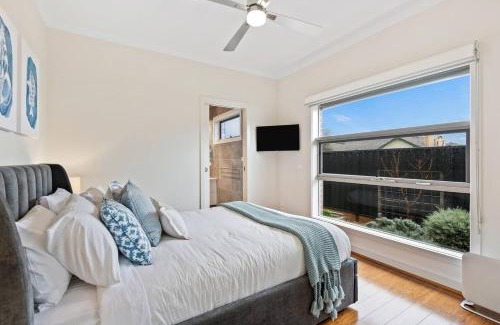 Rosebud Casa | 'Rosebud Seascape' A Modern Family Retreat
