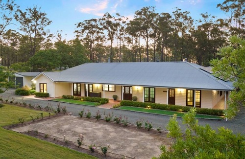 Lovedale Casa | Rosedale Raíces - Impresionante y elegante Estate