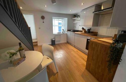 Malltraeth Casa | Roselea Cottage