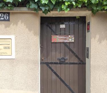 Sergines Cama Y Desayuno | Rosemary Cottage