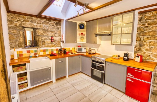 Lower Trengale Cabaña | Bonita cabaña con preciosas vistas y perros - 2 noches disponibles