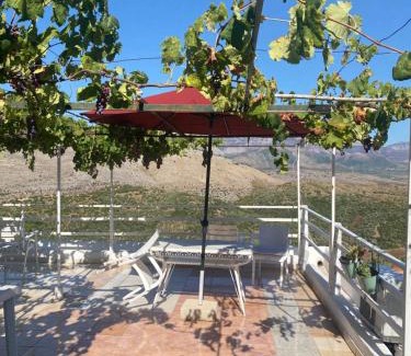 Lukove Casa | Rosemary House