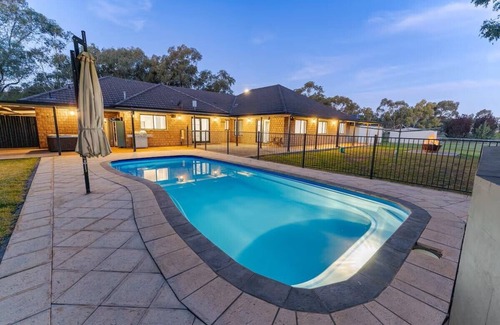 Dubbo East Casa | Rosemont Boutique Lodge - nestled in peaceful countryside in the heart of NSW.