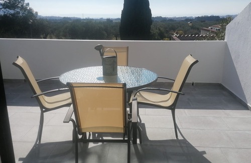 El Mas Bosca Apartamento | Vistas mar y montaña, terraza, jardín de 1000 m2 barbacoa y aparcamiento vallado