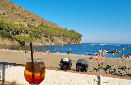 Almadraba-Canyelles Apartamento | Roses vista al mar playa Canyelles costa Brava AV-10