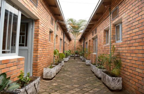 Kigali Cama Y Desayuno | ROSETTA VILLAGE Accommodation