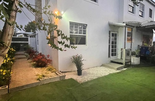 Haggatt Hall Apartamento | Ross University 5mins drive long term available US embassy 10 mins drive