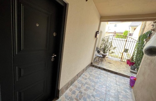 Bistrita Apartamento | Rossalyn Studio