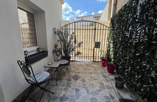 Bistrita Apartamento | Rossalyn Studio