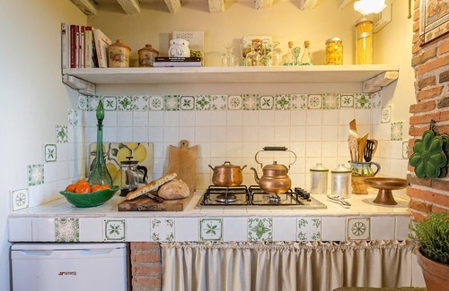 Uzzano Villa | Rosyabate Cottage