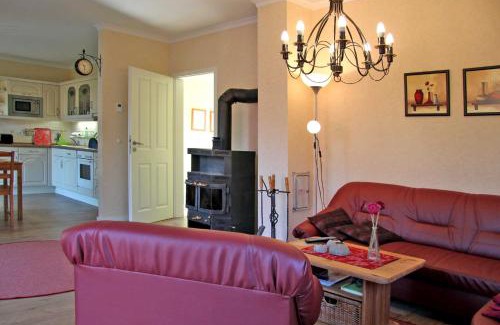 Freest Casa | rotes Ferienhaus im Fischerdorf