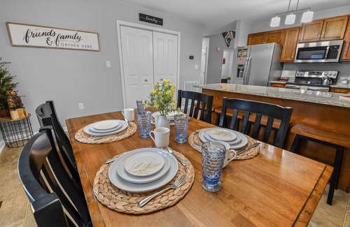 Pigeon Forge Condominio | Rotties' 2 Bedroom Home by RedAwning