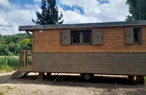 Druyes-les-Belles-Fontaines Casa | Roulotte Écologique en Pleine Nature Dans un Écolieu