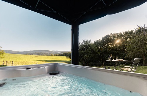 Menthonnex-sous-Clermont Chalet De Esquí | Roulotte Paradis: Insolite, SPA Privatif, Piscine