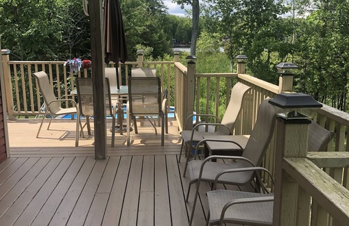 Havelock-Belmont-Methuen Cabaña | Round Lake Cottage Pool Hot Tub