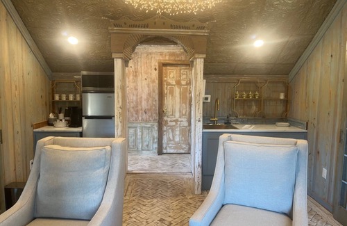 Round Top Casa | Round Top Retreat at The 303