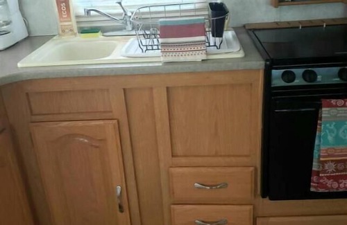 Newberry Springs Casa | Route 66 Labyrinth Trailer