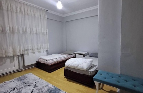 Tokat Casa | Rova Suit