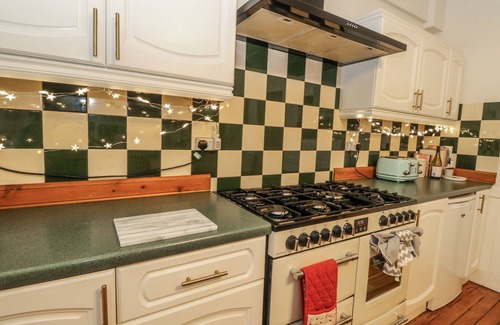 Letham Grange Casa | ROWAN TREE HOUSE, pet friendly, character holiday cottage in Brechin