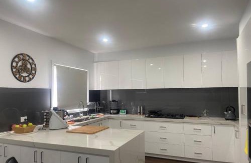 Rowville Casa | Rowville Stay - Home Away from Home