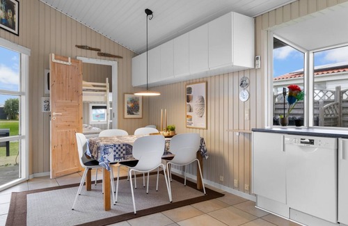 Mesinge Casa | "Roya" - 100m from the sea by Interhome