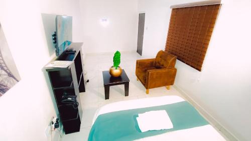 Port Harcourt Casa | Royal Court Lounge & Boutique Hotel