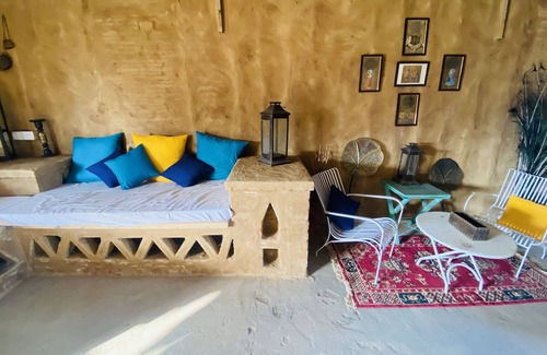 Kanoi Hotel | Royal Golden Camp