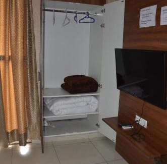 Zirakpur Apartamento | Royal Holiday Homes