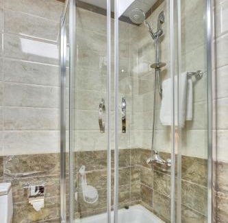 Al Sharq Hotel | Royal Hotel