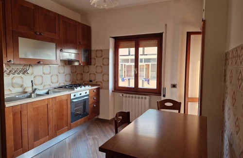 Civitavecchia Apartamento | ROYAL HOUSE APPARTMENT DELUXE close to the main services and the sea.