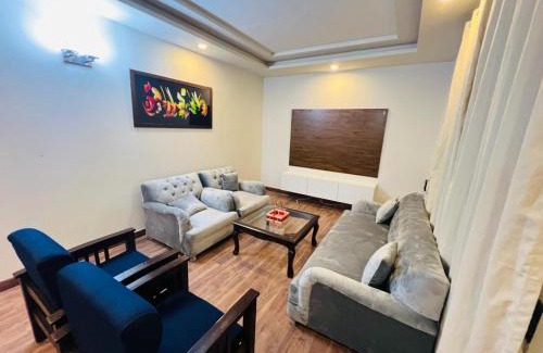 Lahore Casa | Royal inn Hotel
