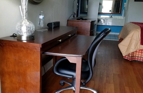 Sparta Hotel | Royal Inn