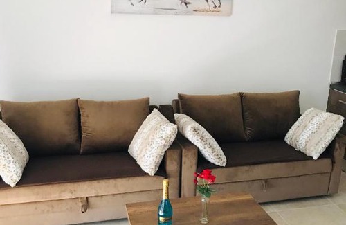 Trikomo Apartamento | Royal Life Residence Studio Daris