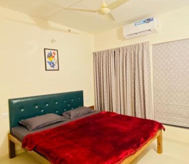 Pune Casa | Royal Nest - Just 1 Km from Airport